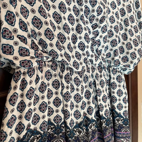 Short sleeved romper - Picture 4 of 8